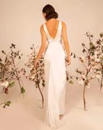 Silk pencil wedding dress ARETHOUSA - stitching detail