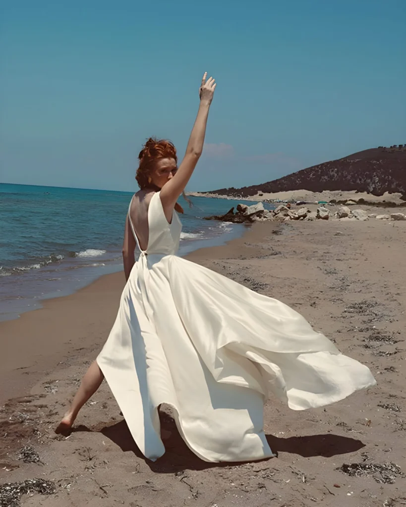 Αέρινα boho νυφικά για καλοκαιρινό γάμο